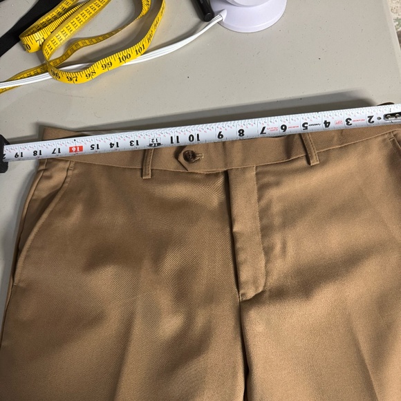 Men's 3 pc Suit - Braveman Carmel color size 40R with Green Tie- only worn once - Picture 6 of 10